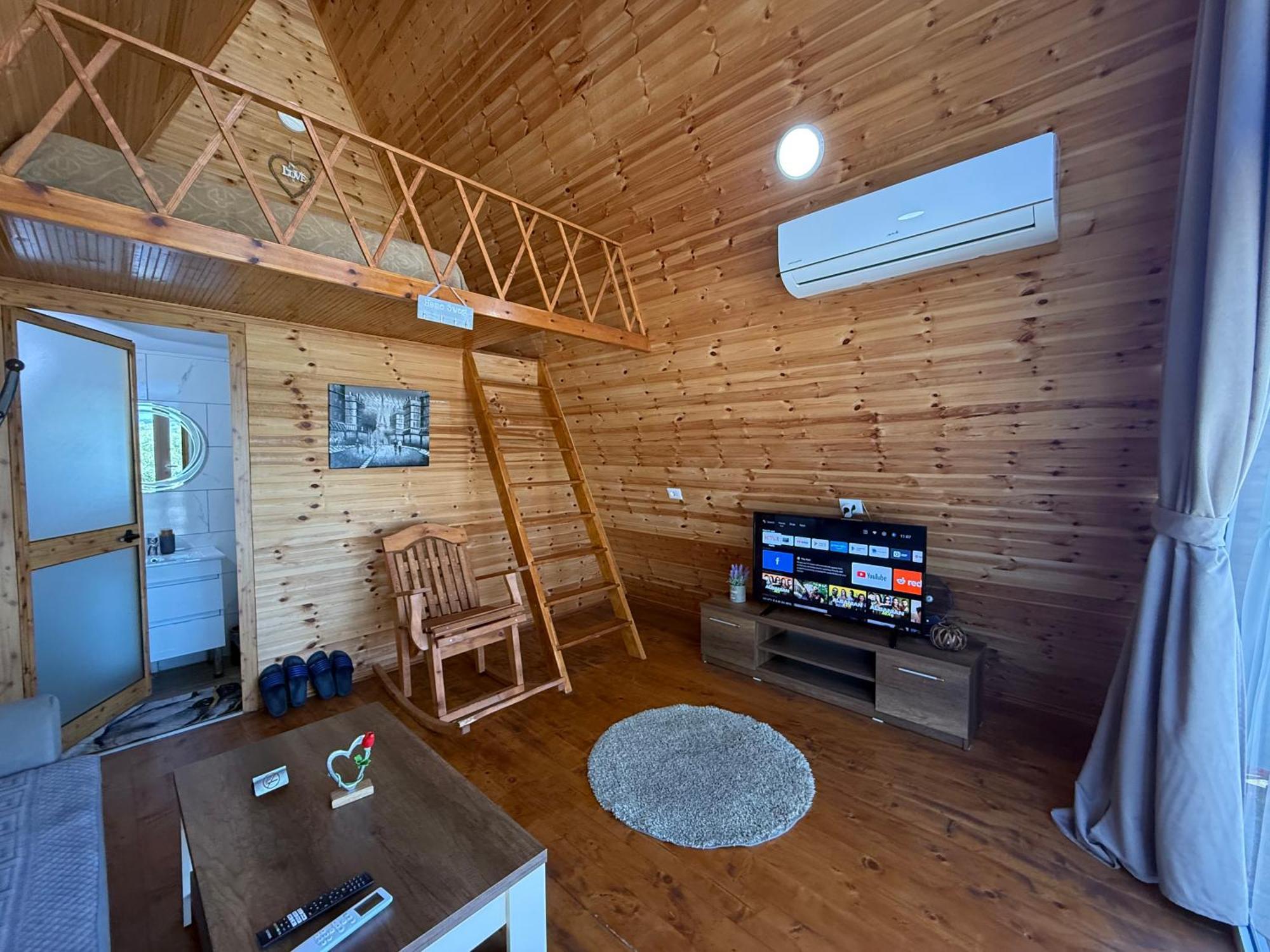 Alex's House Shiroke Villa *